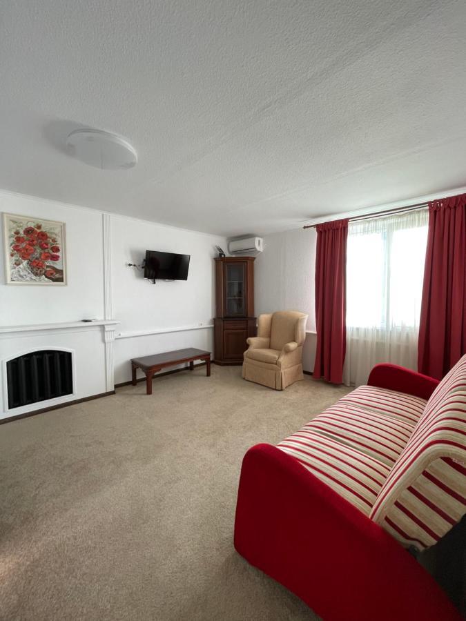 Apartments With Kitchen And Garden Kiev Buitenkant foto