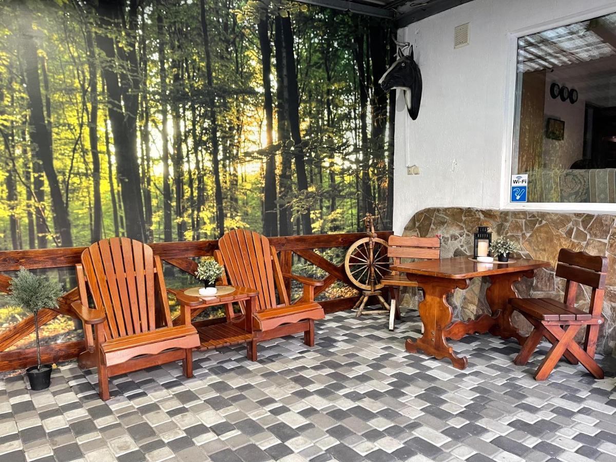 Apartments With Kitchen And Garden Kiev Buitenkant foto